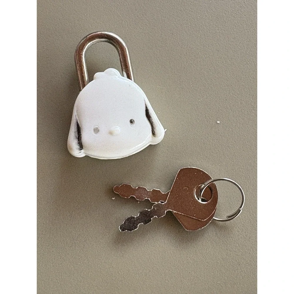 Vintage White‎ Pochacco Mini Lock with Keys